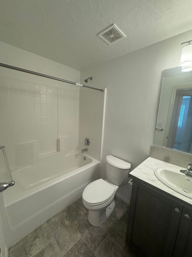 Building Photo - Modern Comfort in Kuna! – 3 Bed | 2.5 Bath...