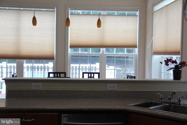 Building Photo - 134 Pendula Ct