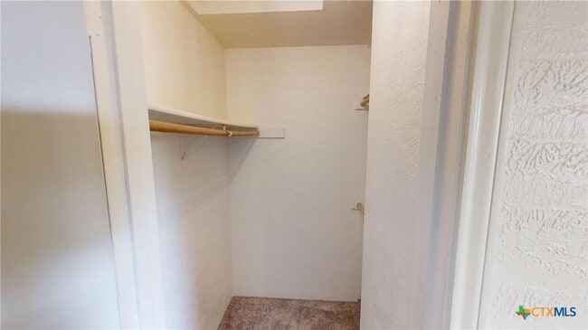 Building Photo - 3076 Carroll Dr