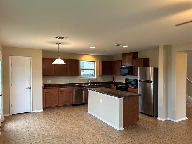 Building Photo - 9001 Bird Brook Ln
