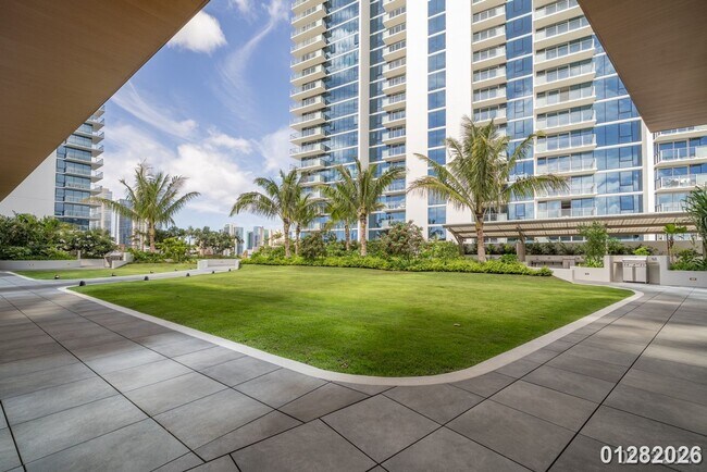 Building Photo - $3555.00| 1BD/1BA/1PKG Condominium in The Park Ke'eaumoku Liona Tower