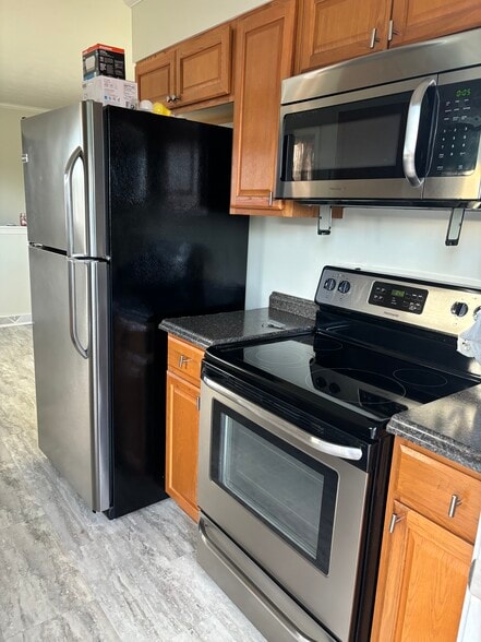 Building Photo - 701 Moran Ave