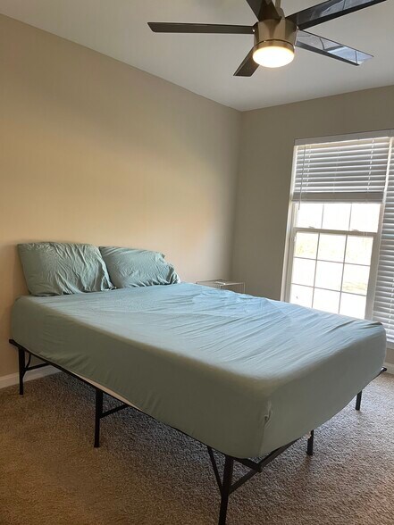 Building Photo - 12828 Dunkirk Dr