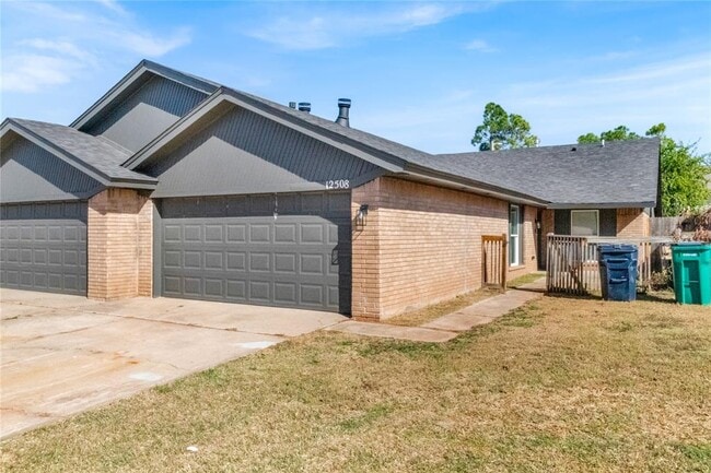 Building Photo - 12508 Abbotts Way