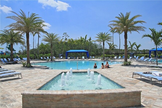 Building Photo - 11660 Meadowrun Cir