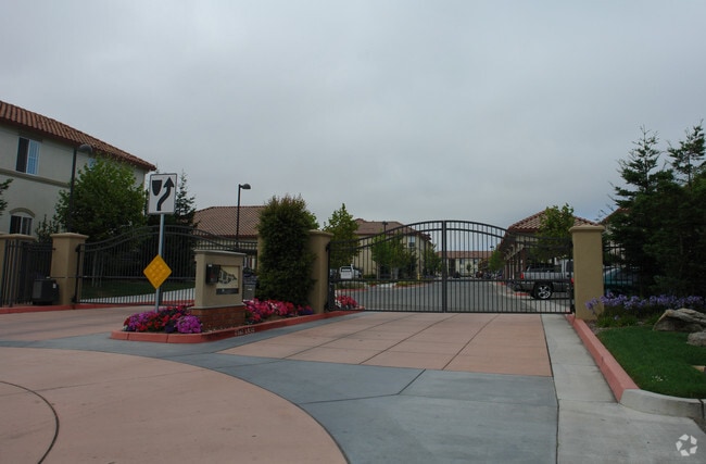 Primary Photo - Creekbridge Apartments