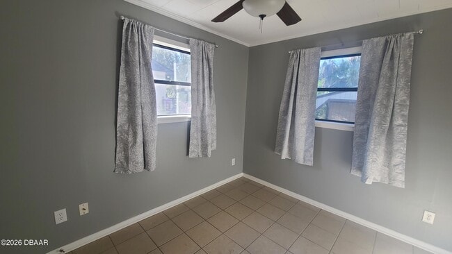 Building Photo - 1350 Jarecki Ave