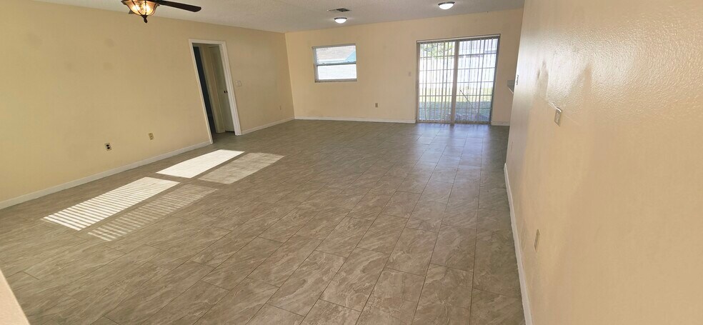 Building Photo - 8377 Denise Dr E