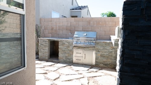 Building Photo - 9205 Guggenheim Ct