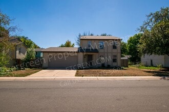 Building Photo - 661 Hanna St