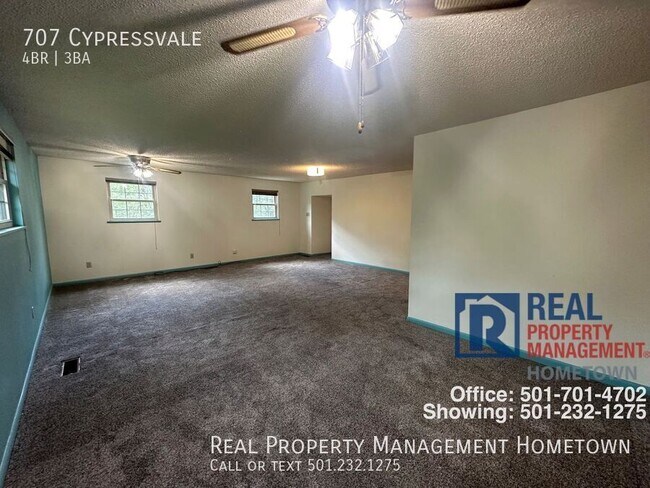 Building Photo - 707 Cypressvale-