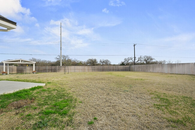 Building Photo - 3401 Alsace Ct