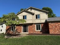 Building Photo - 2128 Stowbridge Rd