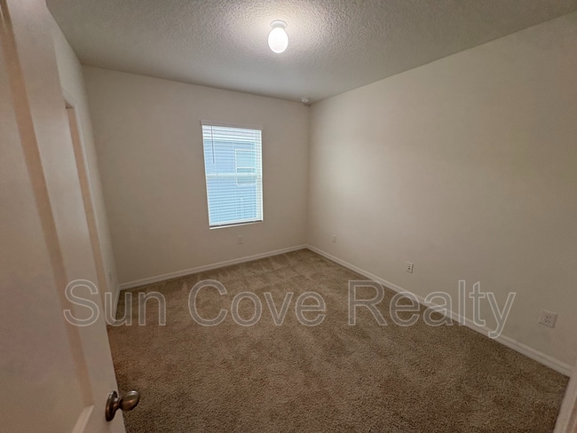 Building Photo - 32997 Kaloko Rd