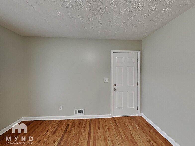 Building Photo - 104 Wilburn Dr