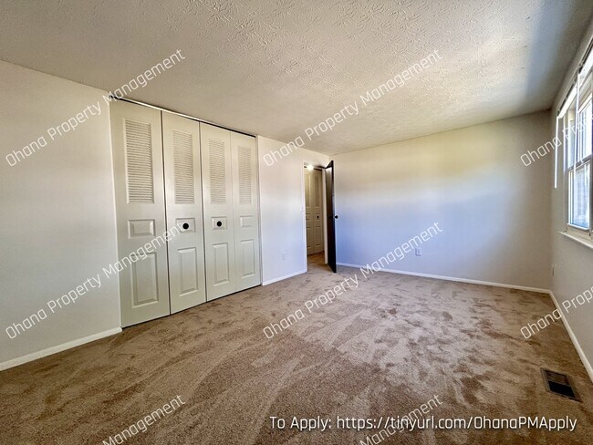 Building Photo - 4420 Hickory Wood Dr