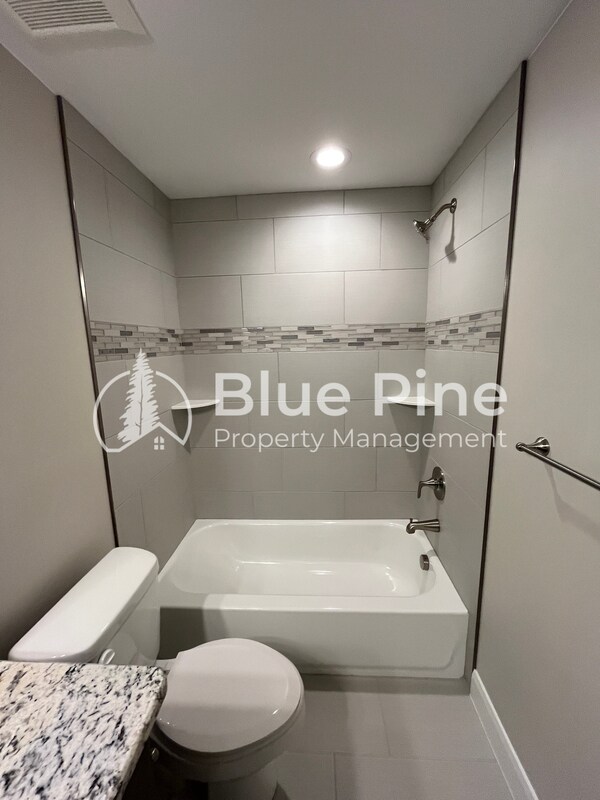 Building Photo - 6326 Ender Ln