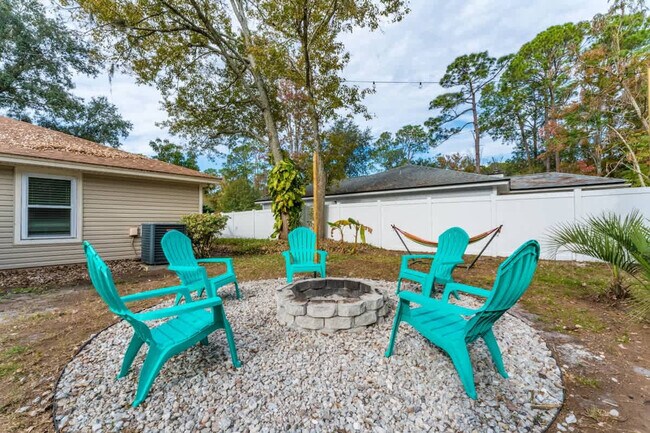 Building Photo - 10383 Chatwood Ct