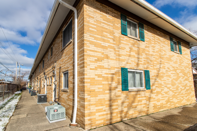 Building Photo - 1582 Lee Terrace Dr