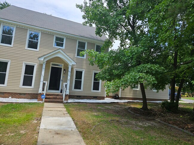 Building Photo - 7412 Coleridge Dr