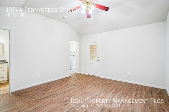 Building Photo - 10944 Pennycress St