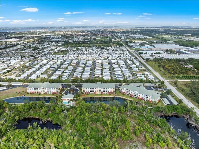 Building Photo - 11041 Gulf Reflections Drive