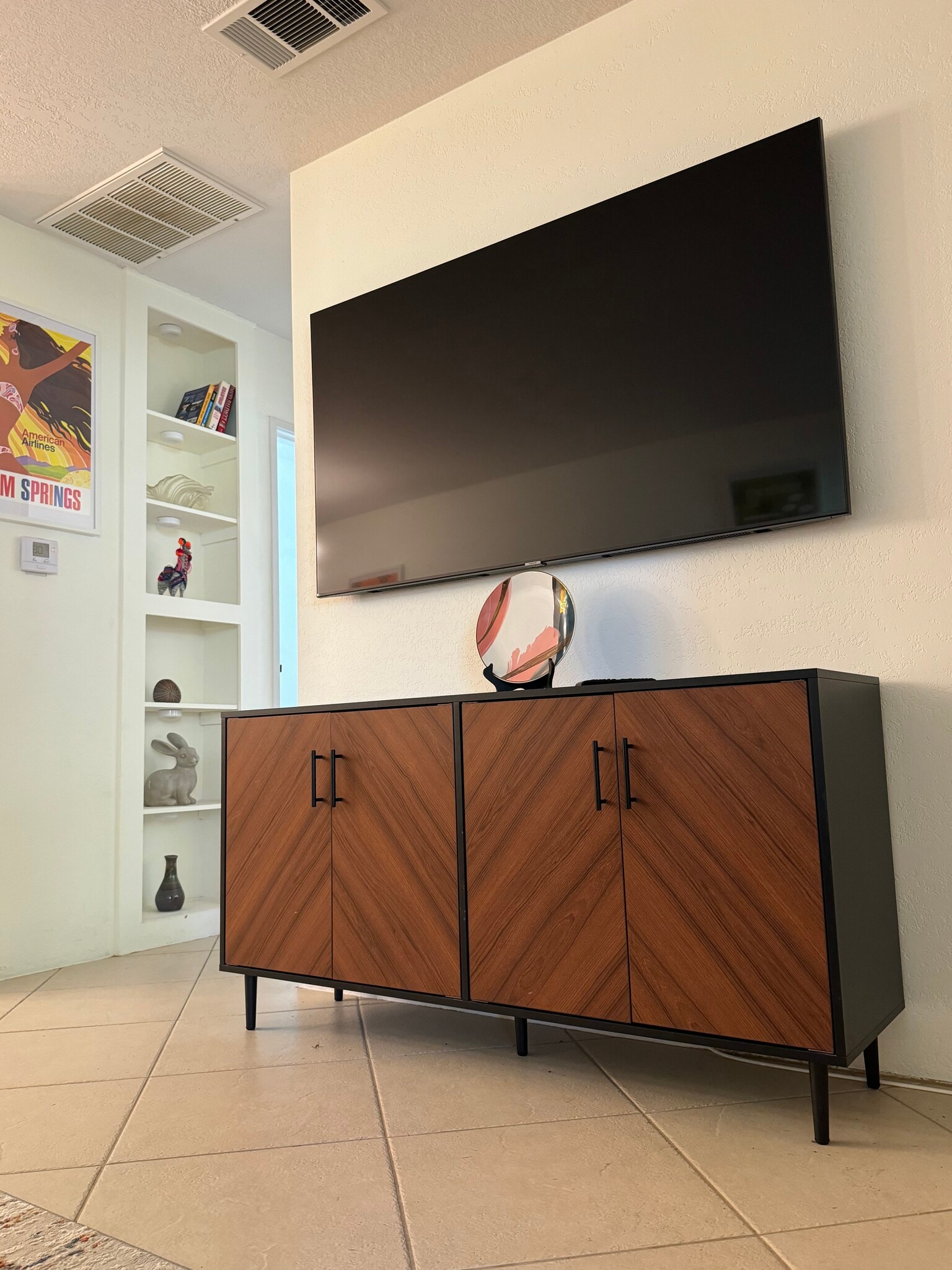 Building Photo - 2801 N Los Felices Cir E