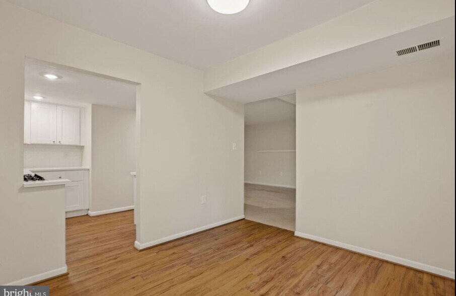 Building Photo - 1524 Northgate Sq