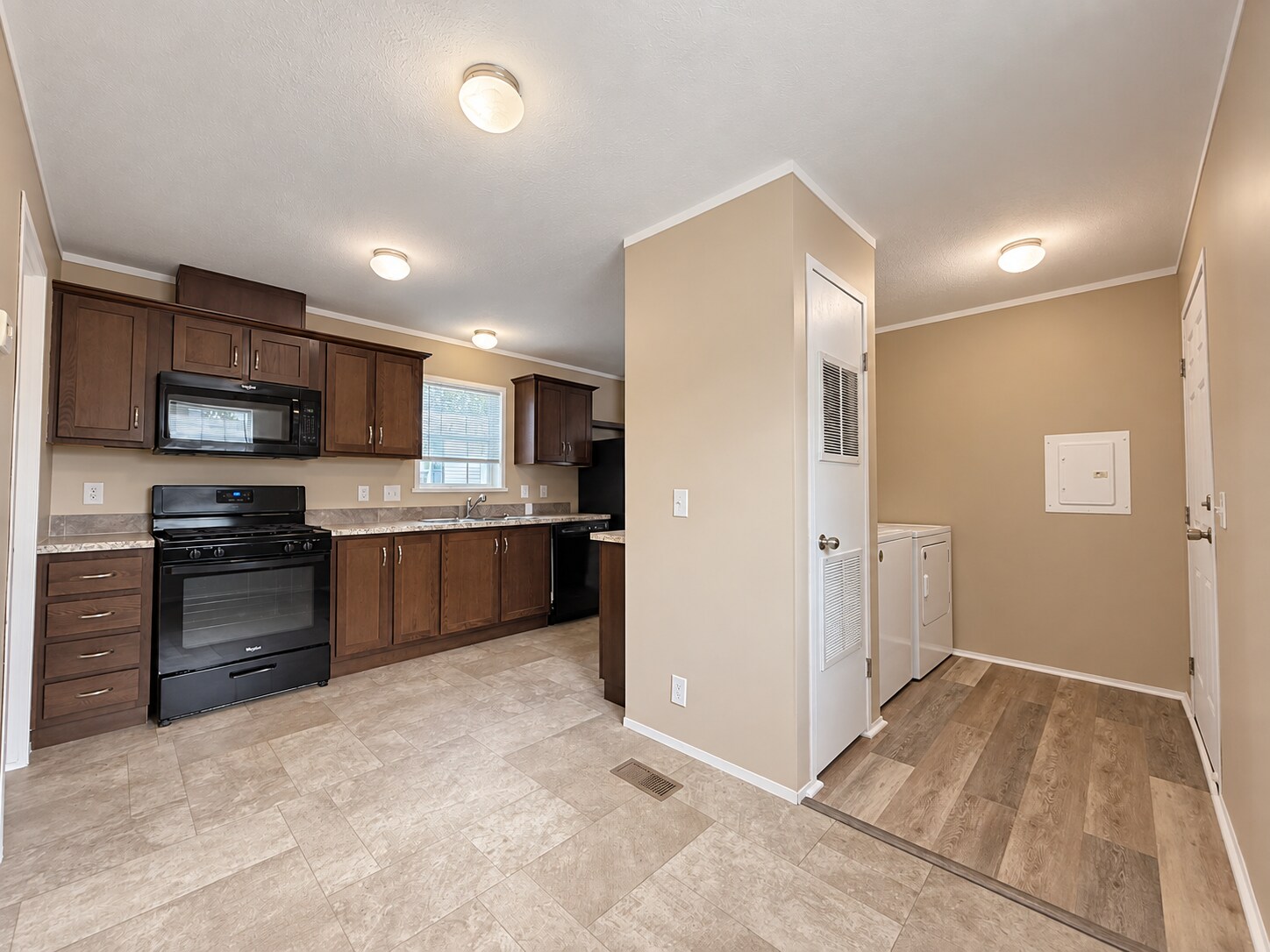 Building Photo - 71597 Penny Ct