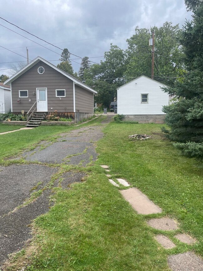 Building Photo - AVAILABLE NOW - 2 Bedroom, 1 Bath Brand ne...
