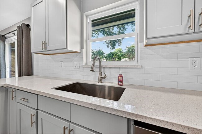Building Photo - 2019 Spillers Ln