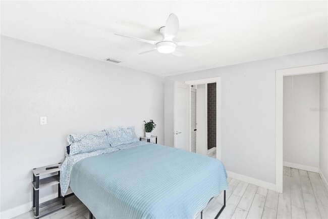 Building Photo - 5320 Moeller Ave