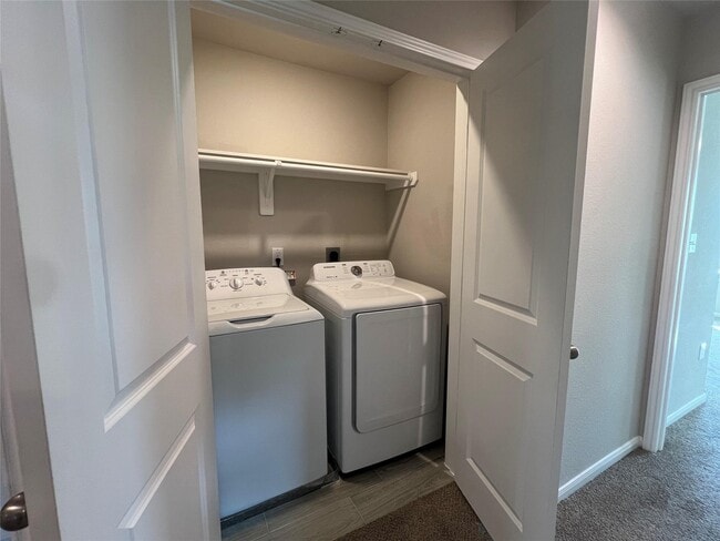 Building Photo - 9006 Intervale St