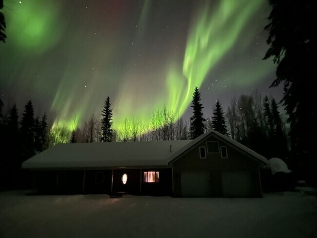 Building Photo - 3BR/2BA North Pole Home with Office & 2-Car Garage