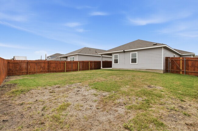 Building Photo - 211 Shiro Dr