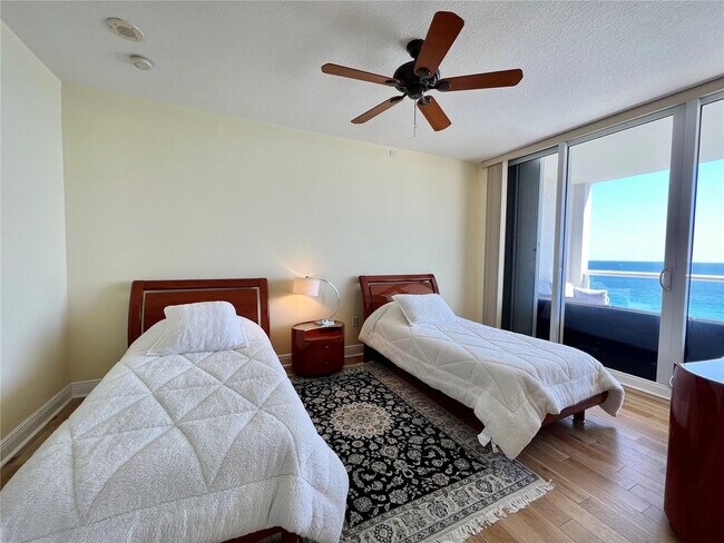 Building Photo - 6001 N Ocean Dr