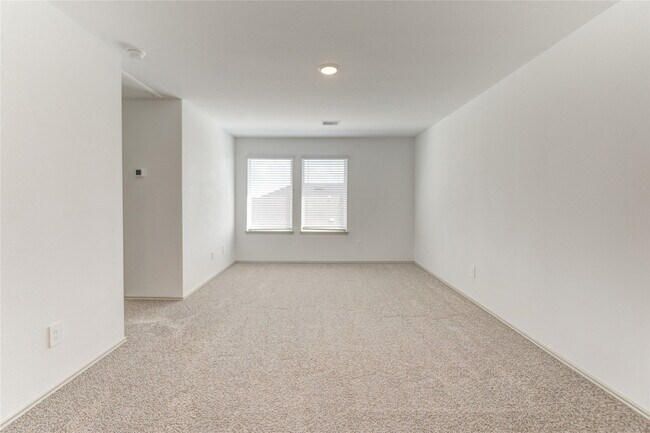 Building Photo - 7319 Sunset Crk Dr