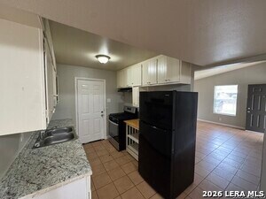 Building Photo - 6106 Cedar Valley Dr