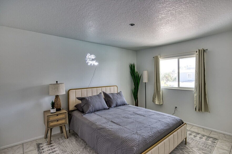 Building Photo - 505 Fillmore Ave