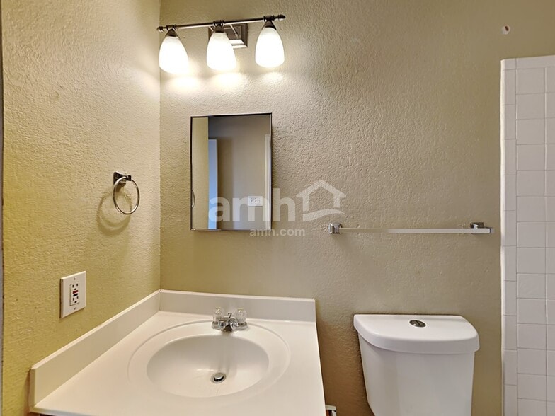 Building Photo - 3332 Chapel Ridge Way