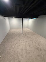 Building Photo - 15376 Dupage Blvd