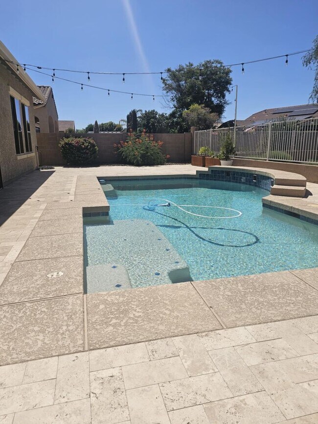 Building Photo - Stunning Single-Level Home with Pool, Outd...
