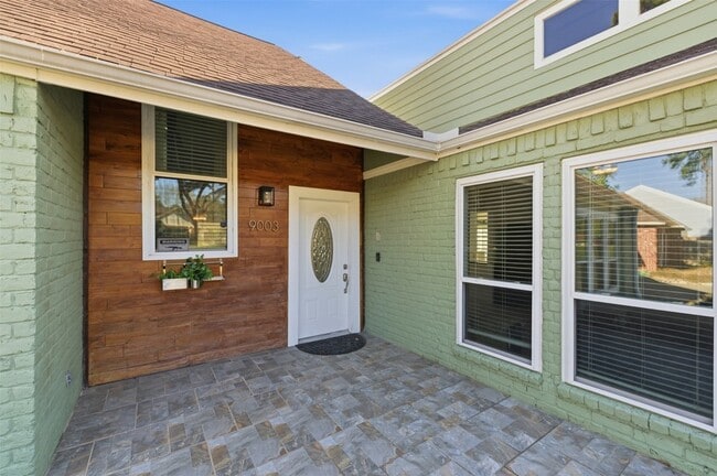 Building Photo - 9003 Tami Renee Ln