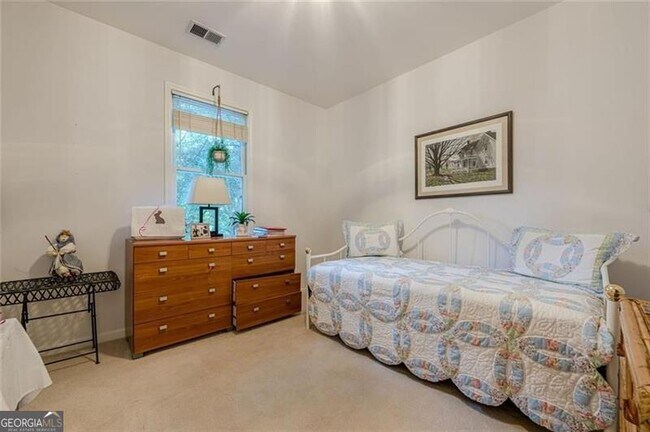 Building Photo - 322 Pebble Trail