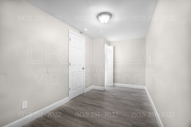 Building Photo - 1144 E Kentucky St