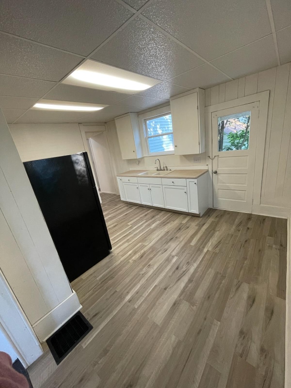 Building Photo - 359 E Bowman St