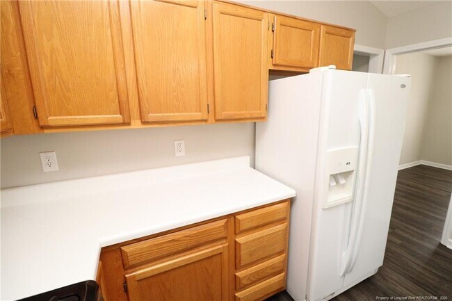 Building Photo - 504 Noonday Ct