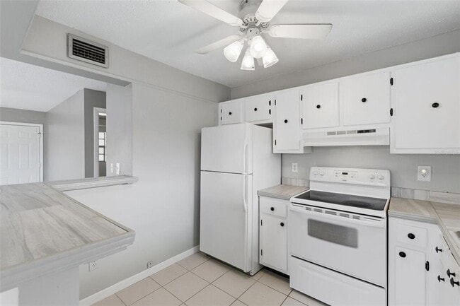 Building Photo - 9992 86th St