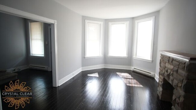 Building Photo - 125 W 23rd St