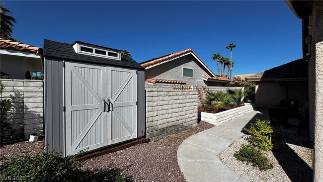 Building Photo - 2921 Channel Rock Dr